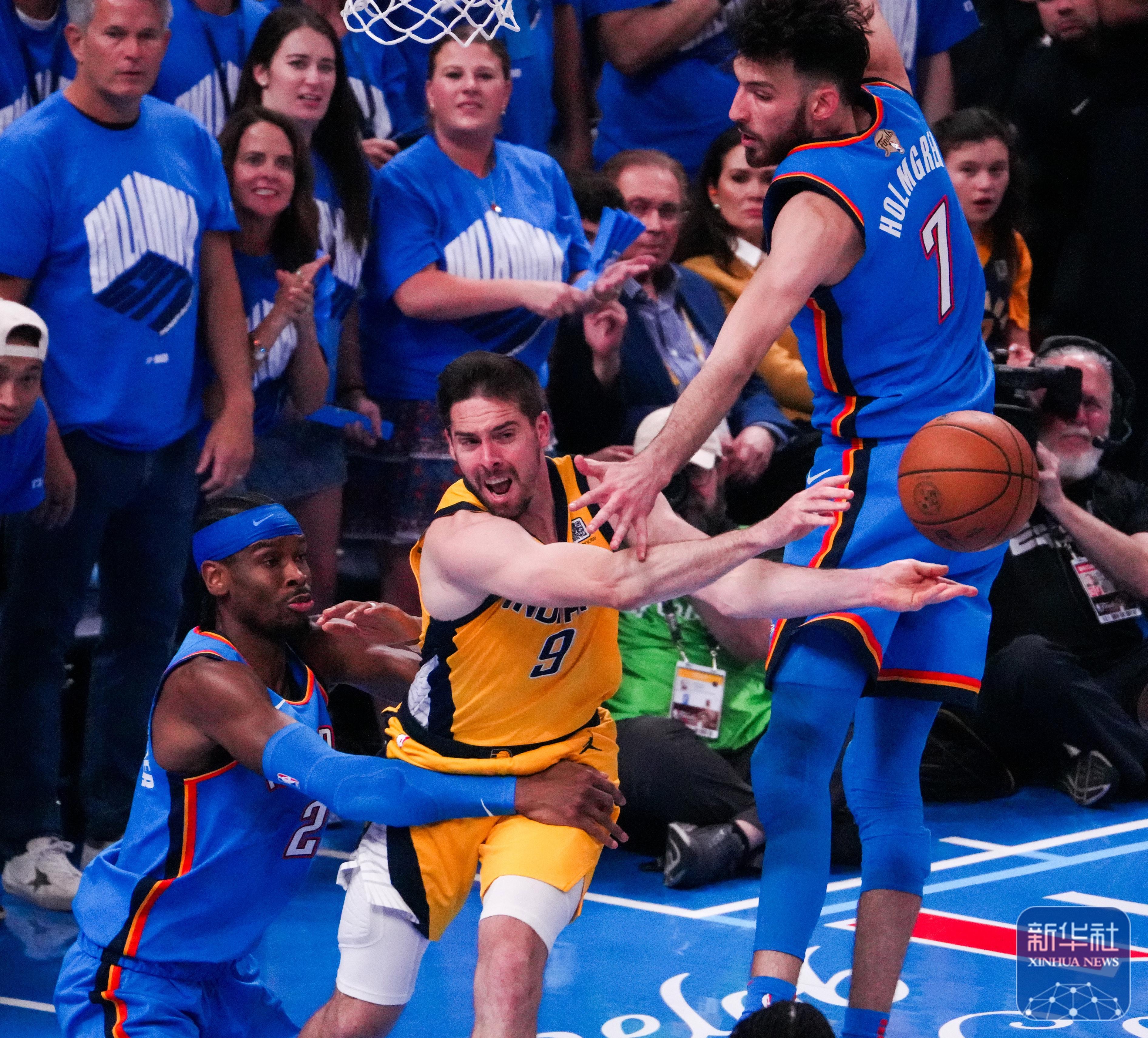 关键时刻NBA季后赛焦点战,犹他爵士篮板制胜,引发热议,控场能力受关注(nba季后赛篮板排行榜) 关键时刻NBA季后赛焦点战,犹他爵士篮板制胜,引发热议,控场能力受关注(nba季后赛篮板排行榜)